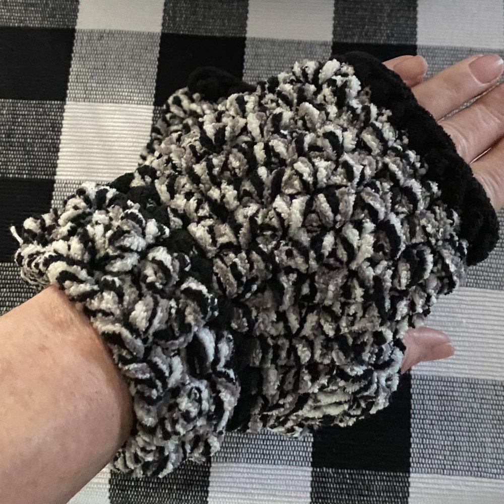 NEW- Supersoft comfy fingerless gloves -handmade with love
